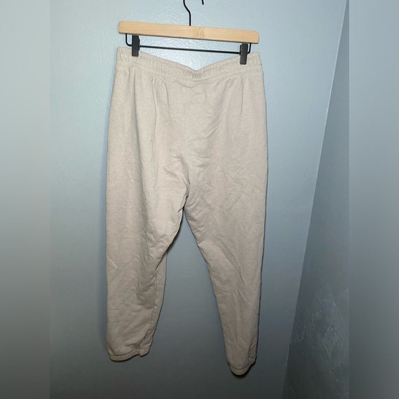 Jordan Essentials Statement Fleece Sweatpants- Stone Heather - Picture 4 of 4